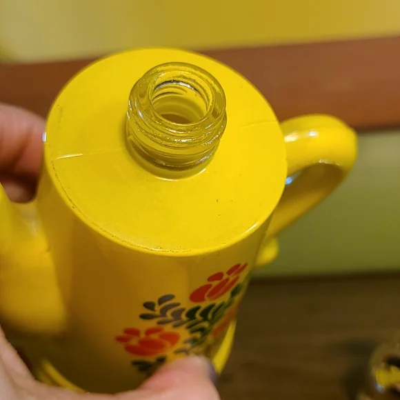 Avon - Picture 7 of 8